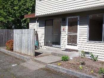 2nd image of 5607 204th St SW