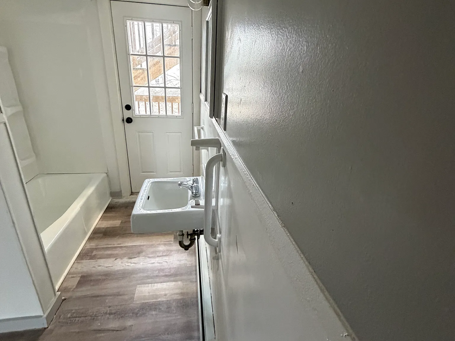 3 bed, $1,650 — Photo 4