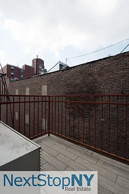 Rented by NextStopNY | media 13