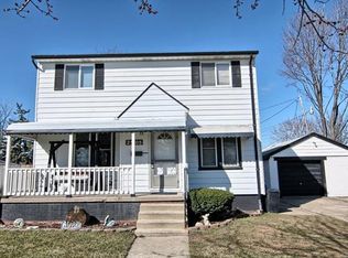 25105 Tecla Ave, Warren, MI 48089