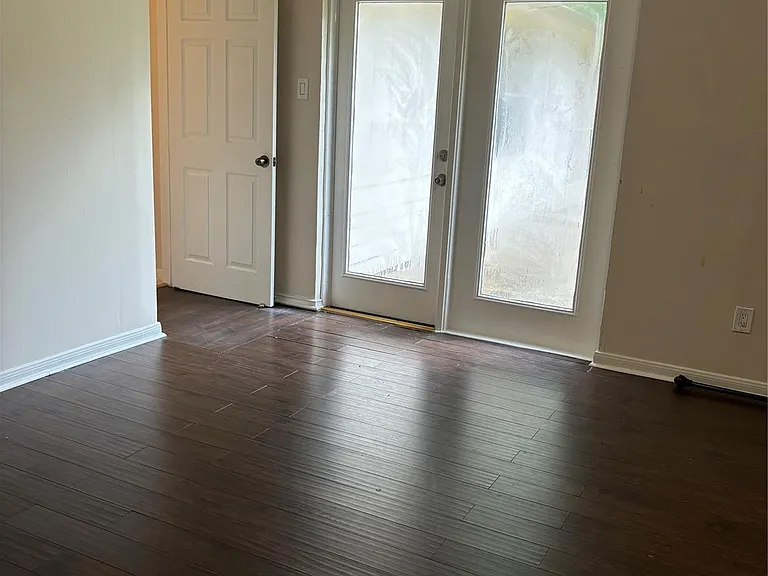 3506 Valerie Ln — Photo 11