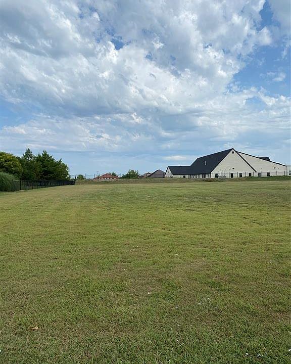 2nd image of 160 Old Vineyard Ln Lot 15