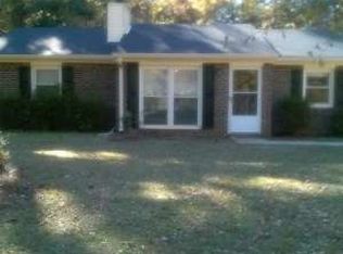 1046 Country Club Rd, Newnan, GA 30263