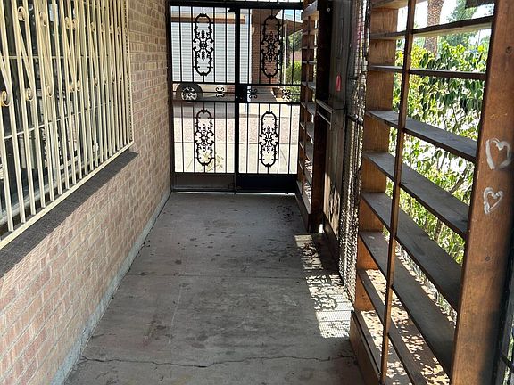 5th image of 2039 E Glenn St