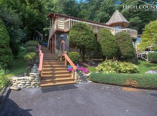164 Trout Pond Ln, Banner Elk, NC 28604