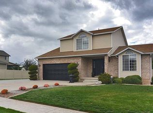 1503 N 1825 W, Clinton, UT 84015