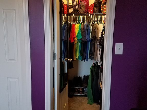 Master bdrm walk-in closet. 