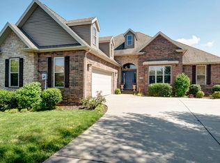 2126 N Williamsburg Ln, Ozark, MO 65721