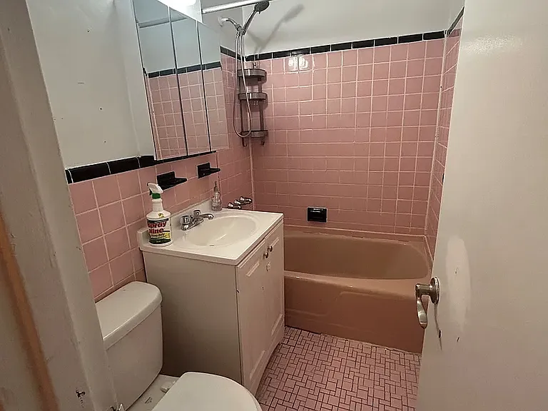 3427 74th St #6A — Photo 8