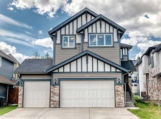 210 E Stonemere Grn, Chestermere, AB T1X0S2