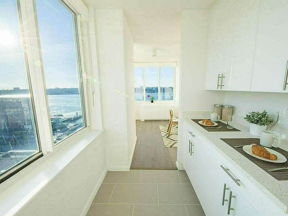 1st image of 1 River Pl APT 1806