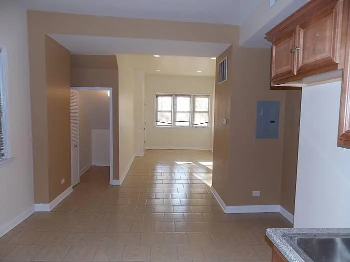 1732 W 21st Pl #1 — Photo 3