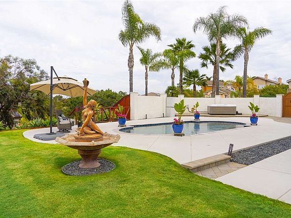 5th image of 601 Marazon Ln