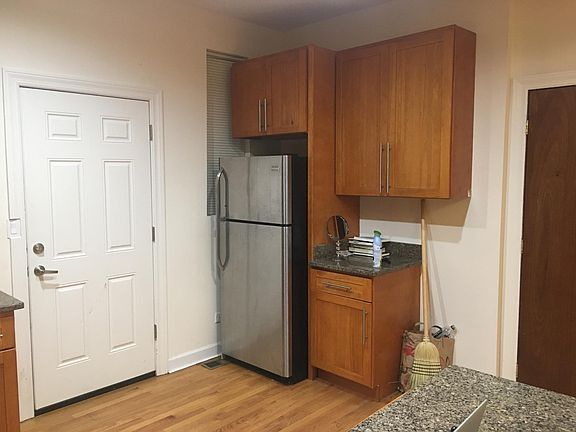 4th image of 6119 S Greenwood Ave #1