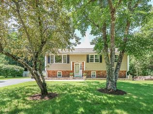 16 Beech St, Franklin, MA 02038