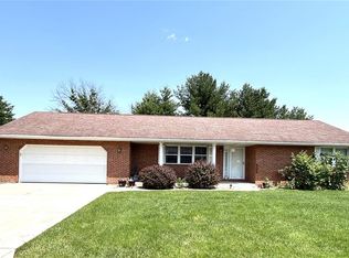 130 Osterhage Dr, Waterloo, IL 62298