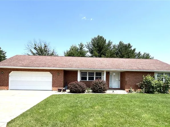 130 Osterhage Dr, Waterloo, IL 62298