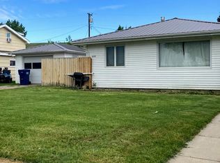 909 Avenue A NW, Great Falls, MT 59404
