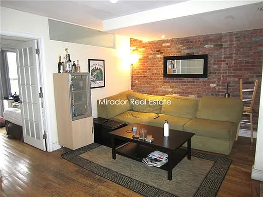 Rented by Mirador Real Estate | media 30