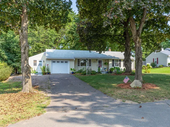 12 Hamilton Court, Enfield, CT 06082