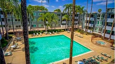 2nd image of 4915 Tyrone Ave APT 117