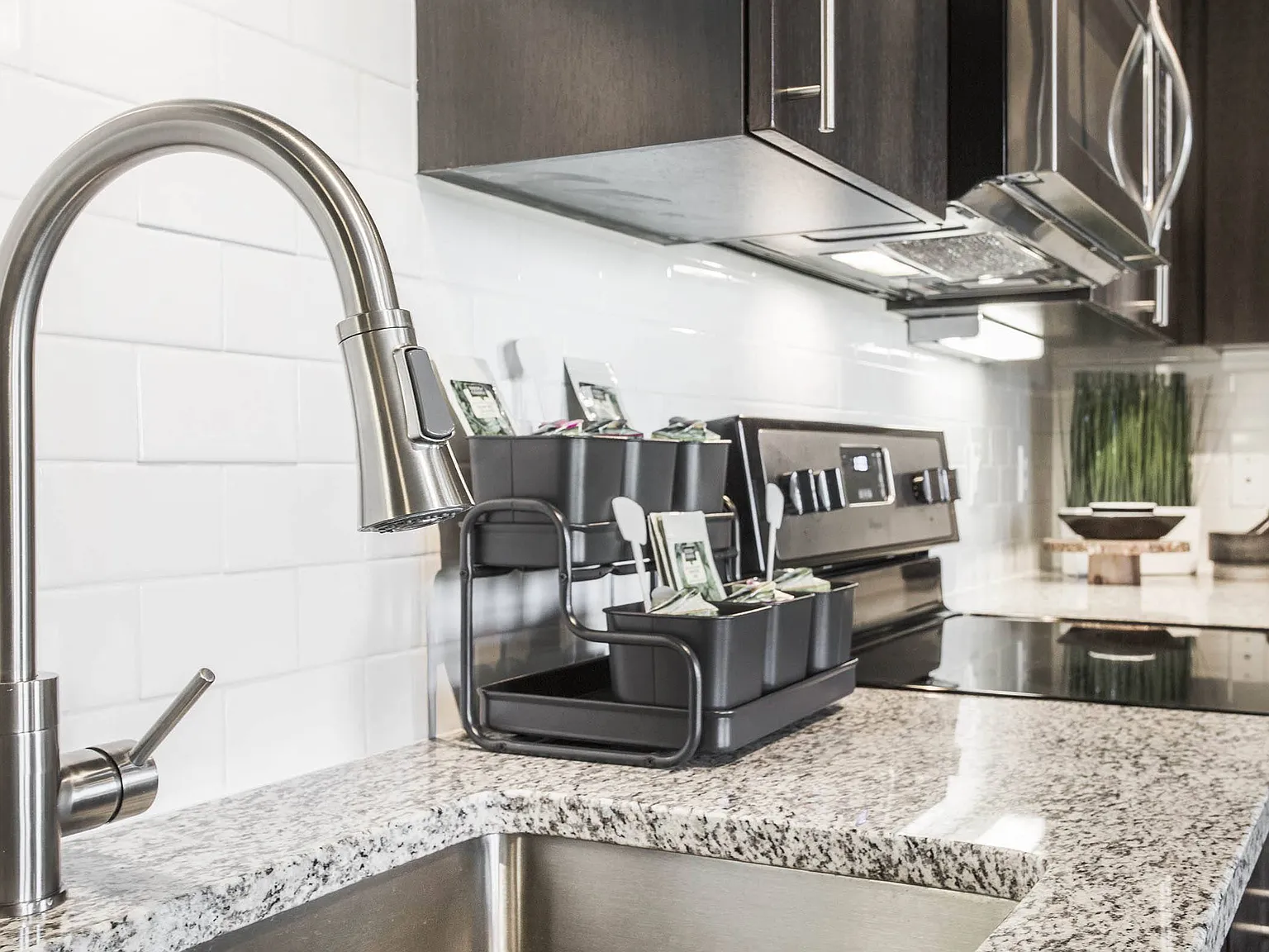 Parkhouse Apartment Homes — Photo 3
