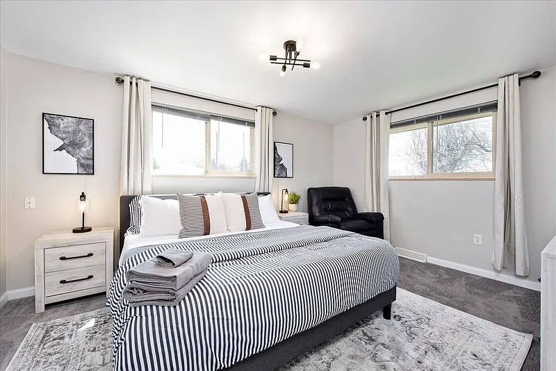 3 bed, 1400 sqft, $3,000 — Photo 3