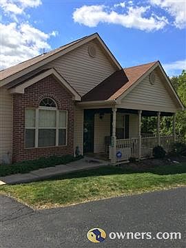 Front Porch/Entryway