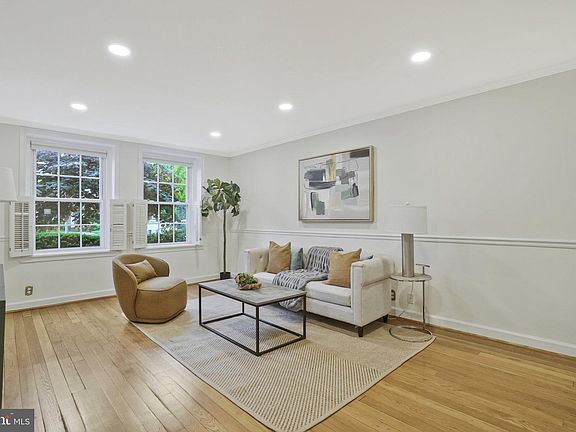 4th image of 4704 30th St S APT A1
