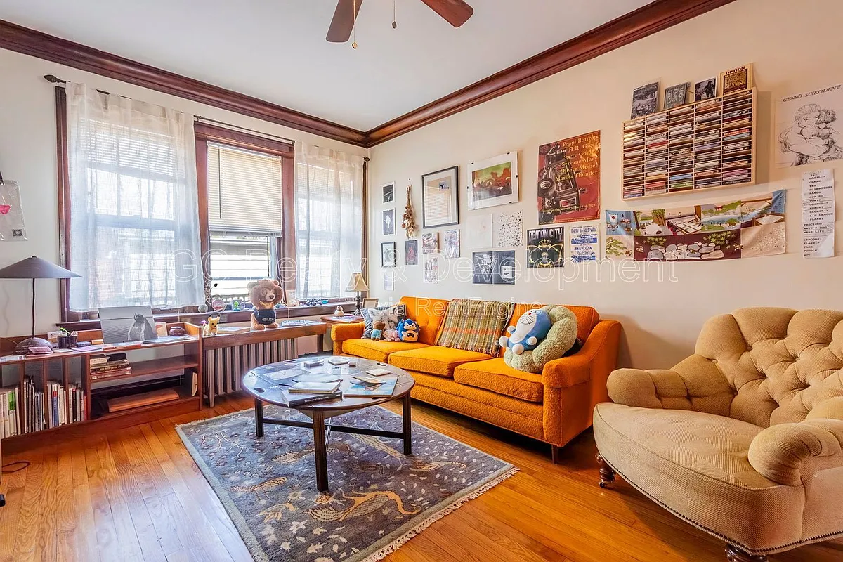 Building Photo - 3649 N Kedvale Ave #1B