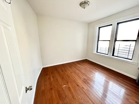 Rented by A&E Real Estate Management | media 9