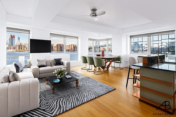 Sold by Compass | media 1