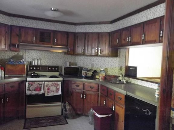 3rd image of 720 Clearview Dr