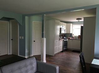 218 W Main St, Niantic, CT 06357