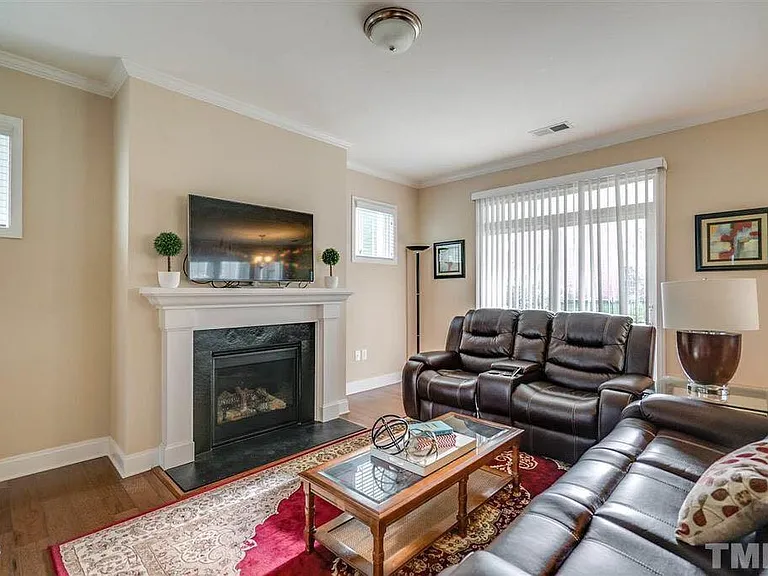 1114 Oatney Ridge Ln — Photo 5