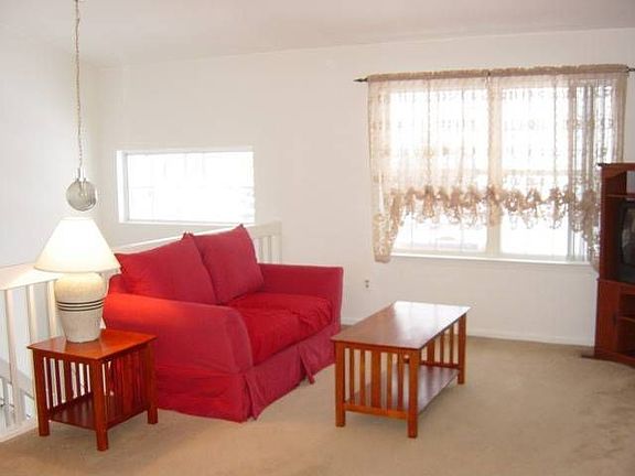 4th image of 2010 E Williams Cir