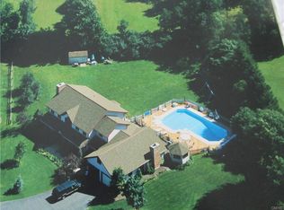 12 Whitetail Cir, Oswego, NY 13126