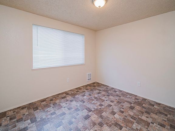 3rd image of 1024 Cedar Ave APT A