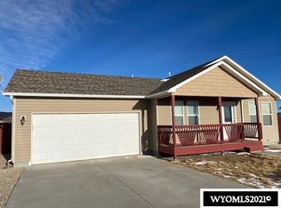 623 Olive Cir, Rawlins, WY 82301