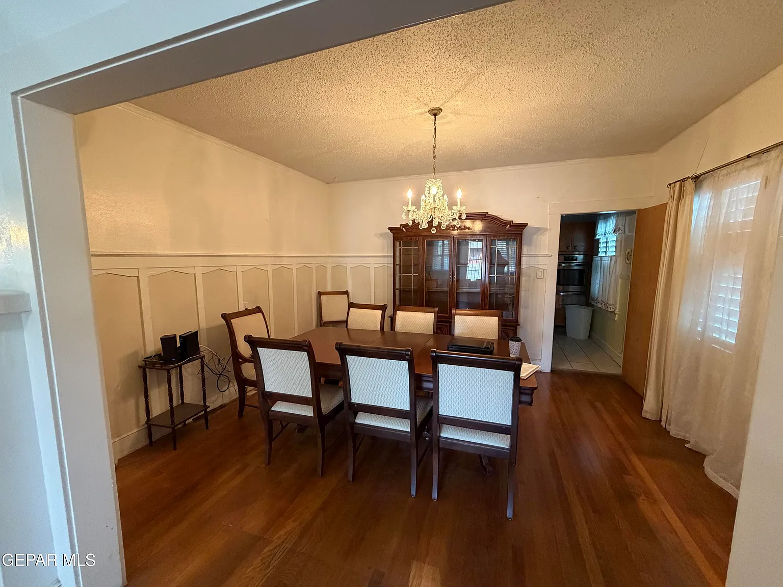 3 bed, 3.0 bath, 2502 sqft, $2,600 — Photo 4