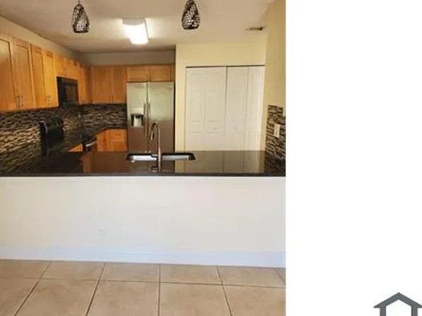 8113 NW 71st Ct, Fort Lauderdale, FL 33321