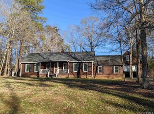 2724 Lynndale Ct, Mebane, NC 27302