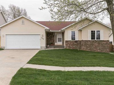 129 Jacob Ct NW, Cedar Rapids, IA, 52405