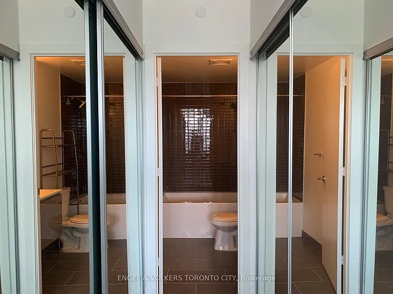 200 Bloor St W #2203 — Photo 24