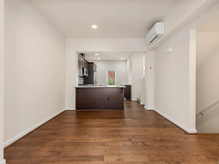 3420 SW Graham St #1003 — Photo 5