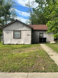 221 W North St, Warrensburg, MO, 64093