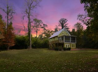 10450 Old Georgetown Rd, Mc Clellanville, SC 29458