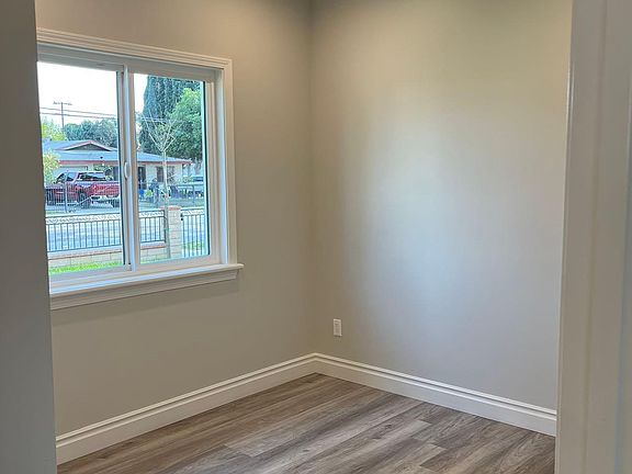 5th image of 351 San Angelo Ave
