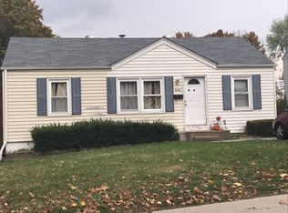 9045 Southview Ln, Saint Louis, MO 63123