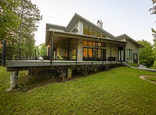 6152 Jackson Louisiana Rd, Woodville, MS 39669